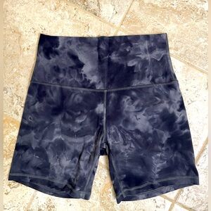 Lululemon Align High Rise Short 6” size 6 Diamond Dye Pitch Grey Graphite Grey